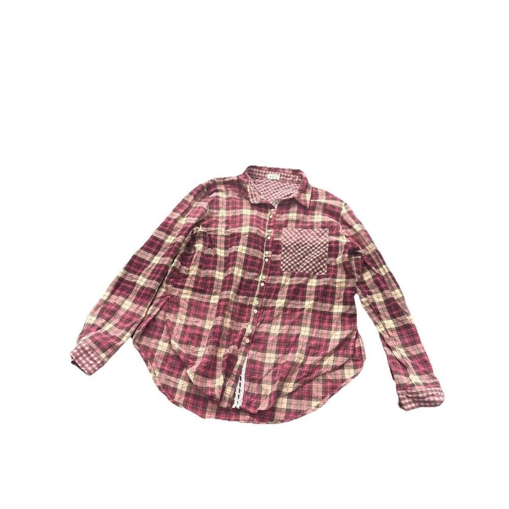 Women’s POL Plaid Button Down Medium